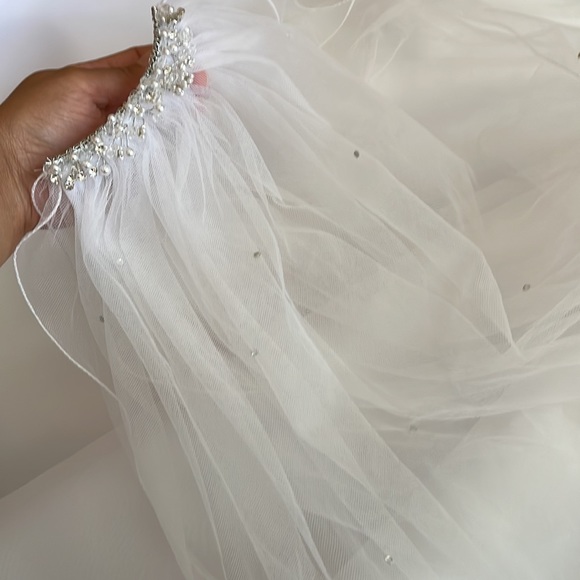 Excellent condition Girls headpiece - Picture 2 of 9